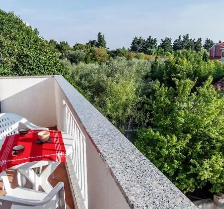 Andrej Apartman Zára