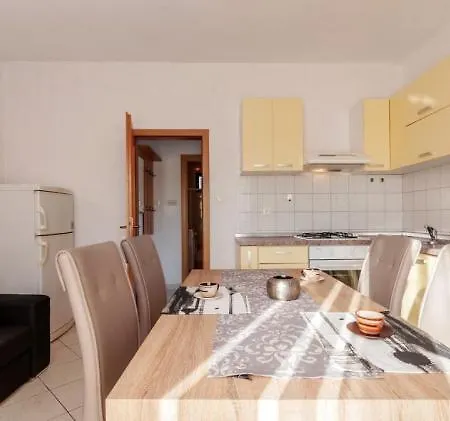 Apartment Andrej *